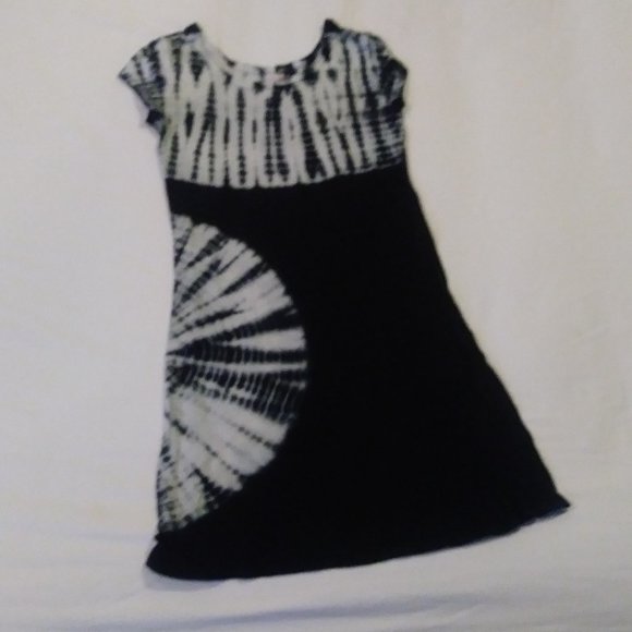 Mudd size 7 ( girls ) TIE DYE DRESS  TOO CUTE !!! - Picture 2 of 4